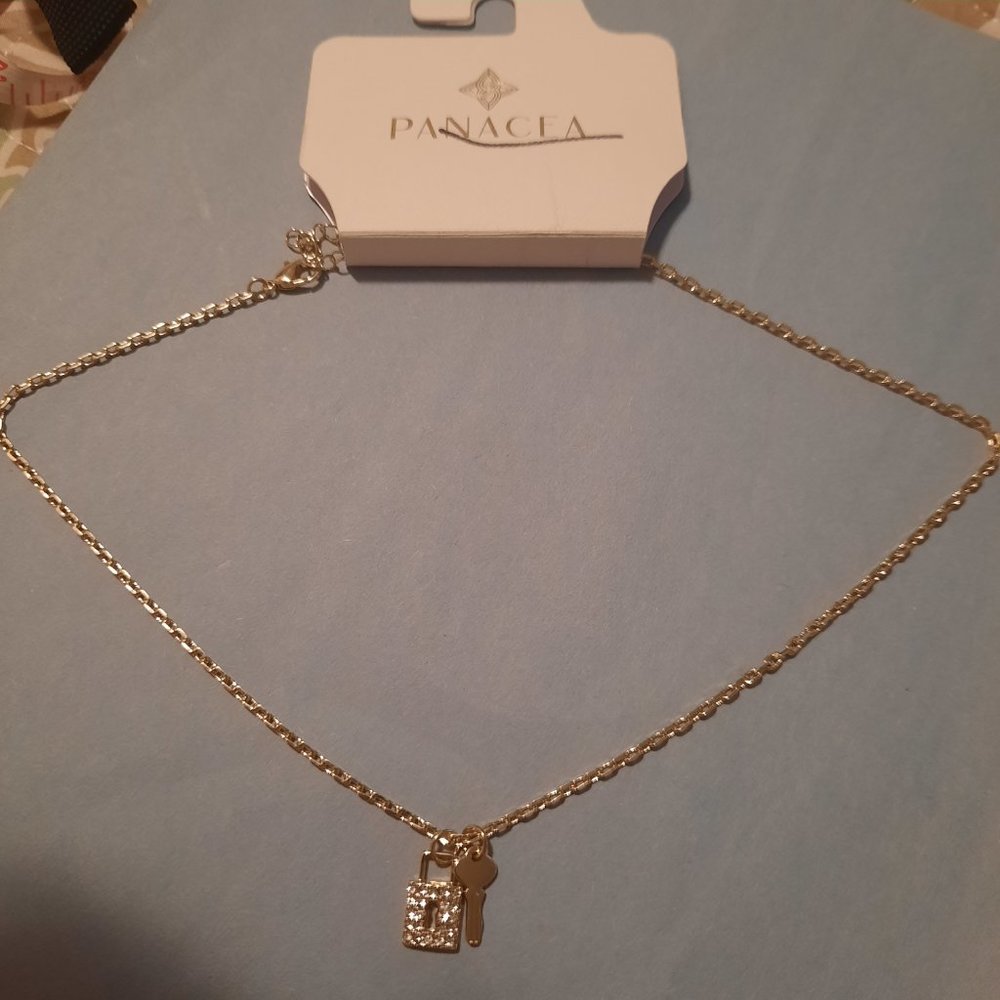 Panacea Lock necklace - Picture 2 of 2